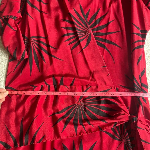 Vintage Dawn Joy red/black dress, cinched/tie waist, open fold-over front, Sz L - Picture 9 of 11